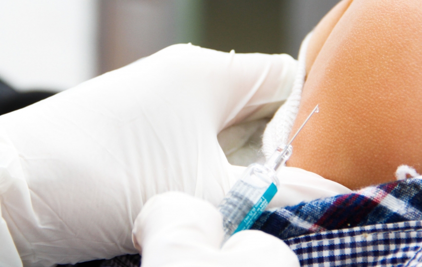 Campaña de vacunación domiciliaria antigripal en Berazategui