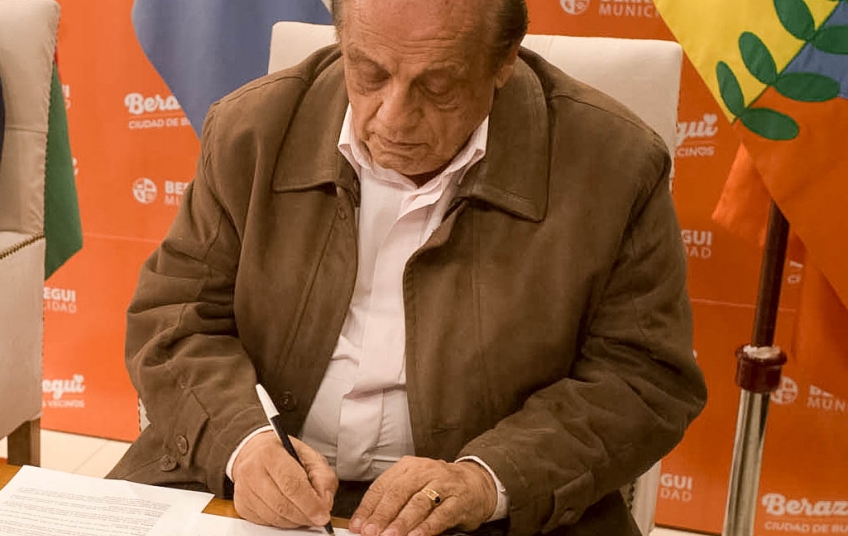Berazategui firmó un convenio con el organismo provincial para el desarrollo sostenible