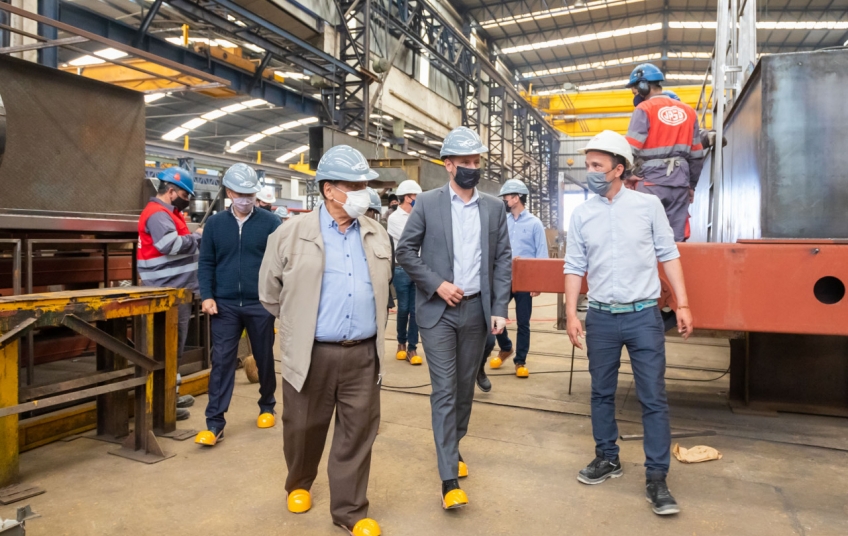 Mussi y funcionarios nacionales visitaron la primera empresa Berazateguense adherida al programa “Te sumo”