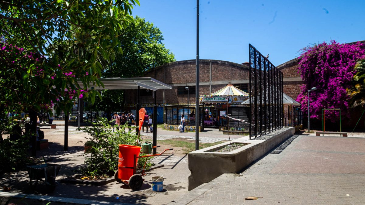 Se iniciaron importantes obras de mejora en plazas de Berazategui