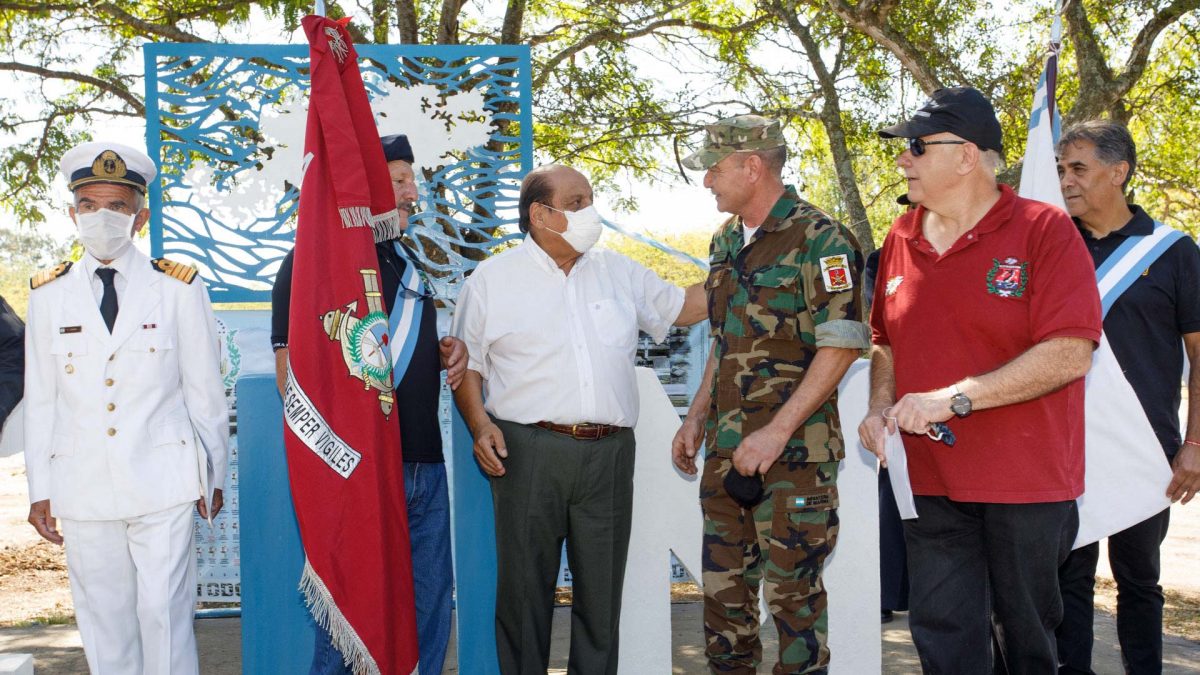 Berazategui: Homenaje a los infantes de marina que el 28 de marzo del 82′ embarcaron para recuperar Las Malvinas