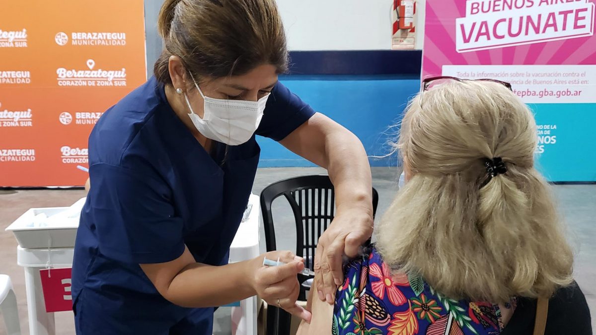 COVID-19: Continúa la campaña de vacunación libre en Berazategui