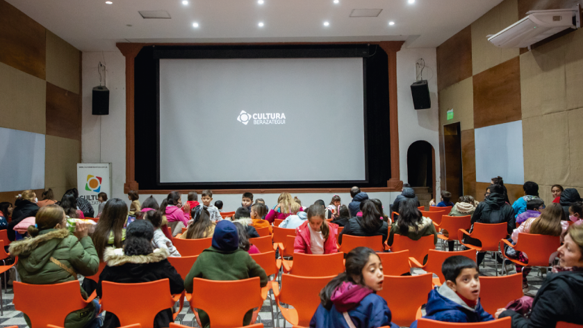 Ciclo de cine distendido en el Complejo Cultural Municipal La Humanitaria