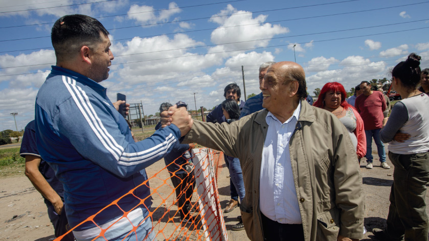 Berazategui: Mussi recorrió obras de pavimentación