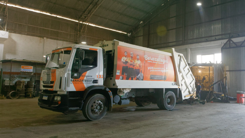 Berazategui repara y mantiene su flota vehicular municipal en talleres mecánicos propios