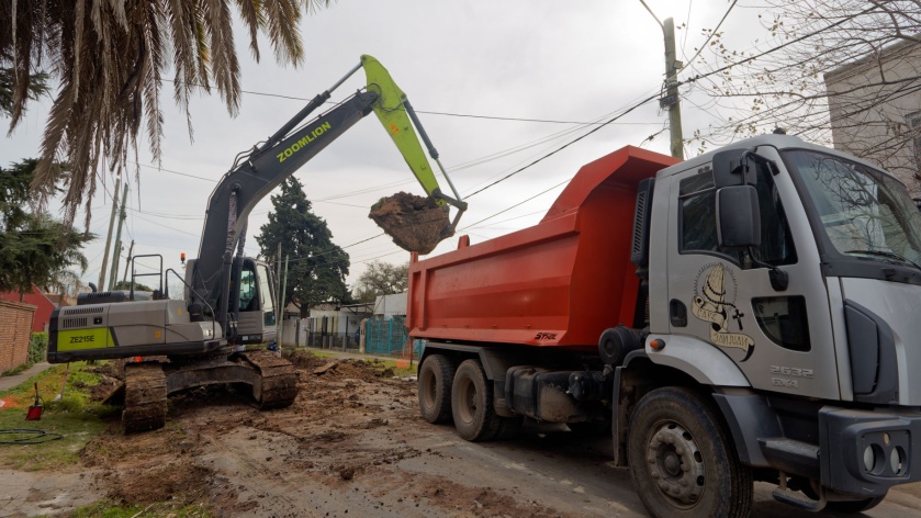 Más obras de repavimentación: Mussi recorrió trabajos en barrio María Angélica
