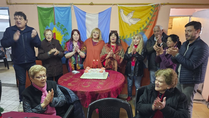El Centro de Jubilados Alegría de Vivir celebró su 26° aniversario