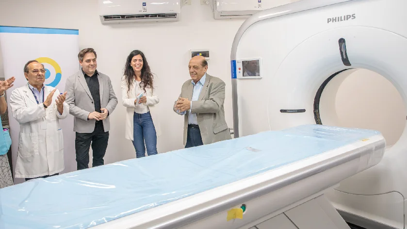 Mussi y Volnovich presentaron la nueva sala de tomografías del Evita Pueblo