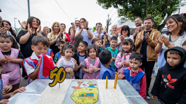 El Jardín N° 908 celebró su 50° aniversario