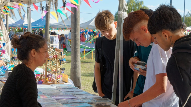 Feria Emprender en la Costa de Hudson