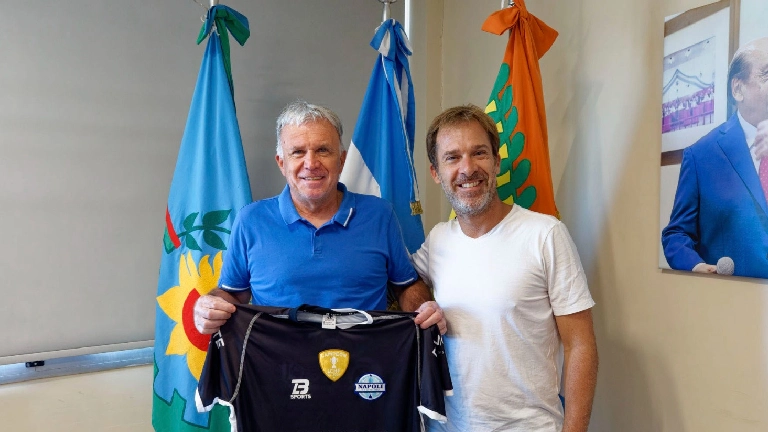 El intendente Carlos Balor se reunió con el presidente del Club Nápoli Argentino