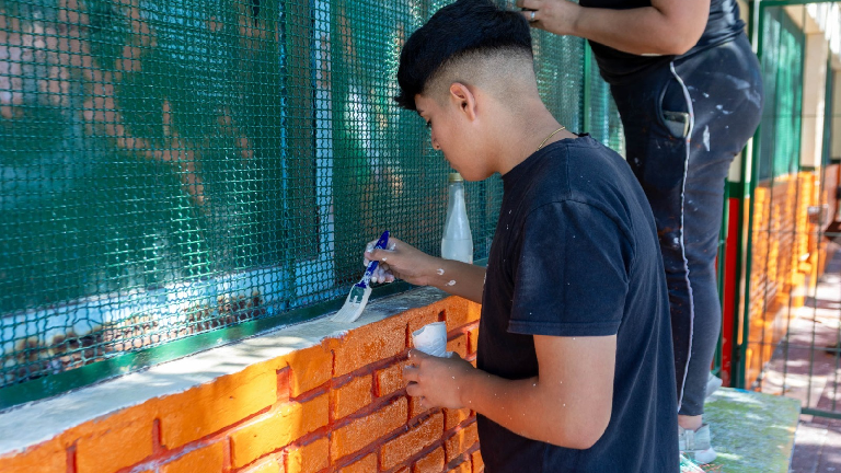 Jornada de pintura en la Secundaria N° 39