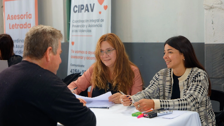 Operativo de Asesoramiento Legal gratuito en El Pato