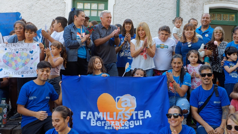 Carlos Balor participó de una jornada de concientización sobre el Autismo en Ranelagh