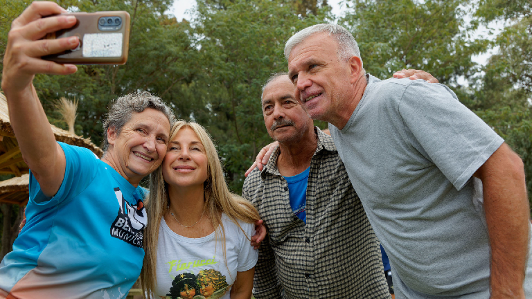 Carlos Balor visitó a los mayores que se preparan para los Juegos Bonaerenses