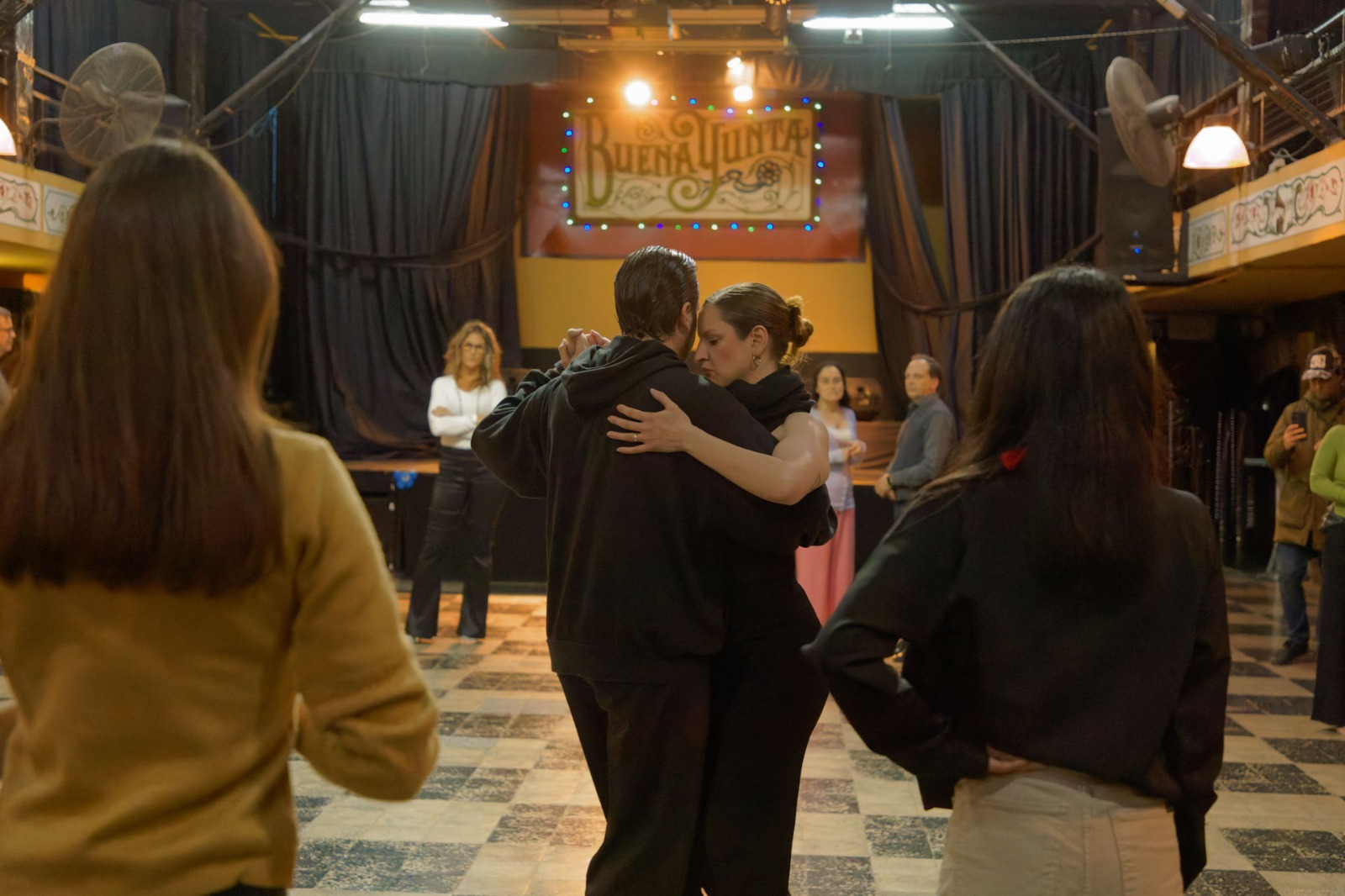 Llegan las Becas Tangueras con Mora Godoy a Berazategui