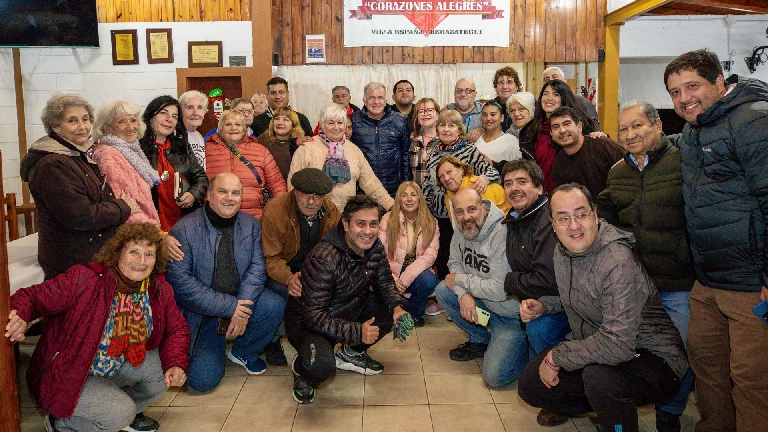 Carlos Balor visitó el Centro de Jubilados y Pensionados Corazones Alegres