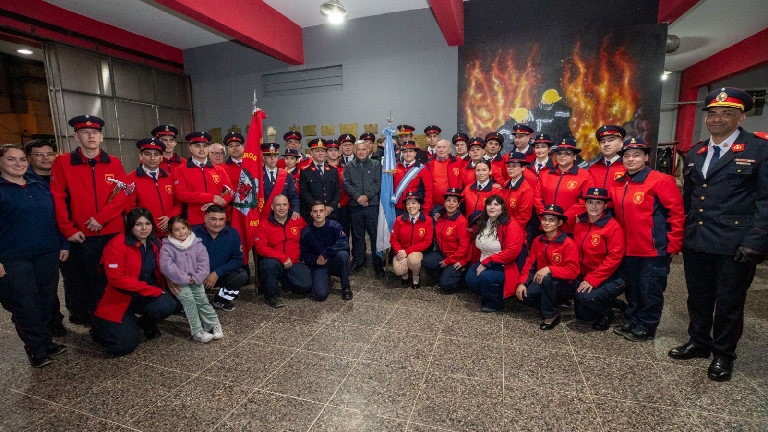 Carlos Balor destacó el compromiso y la vocación de los bomberos voluntarios