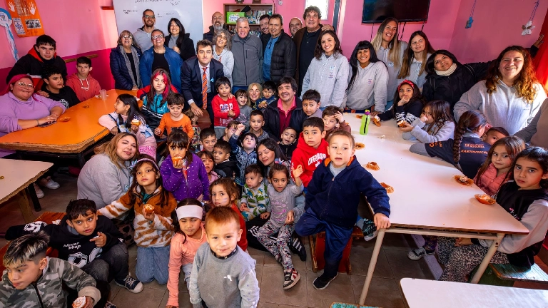 Carlos Balor visitó la Casa del Niño Belén y reafirmó el apoyo municipal a su tarea social