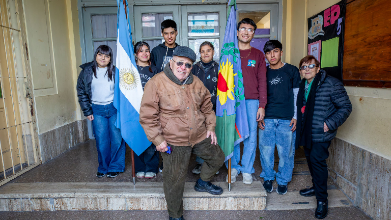 Como cada año, Berazategui celebró el Día del Padre en la Primaria N° 5