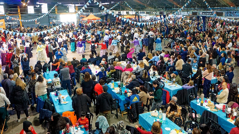 Berazategui celebra la Independencia con un gran Festival Folclórico