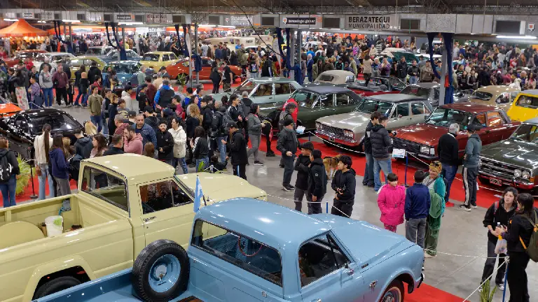 Brilló el 13° Salón de Automóviles y Motos Clásicas de Berazategui