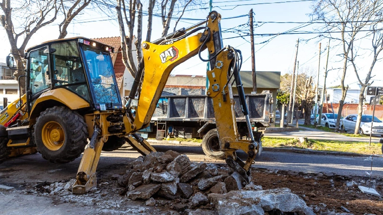 Continúan las obras de reencarpetado asfáltico en la Av. Lanteri