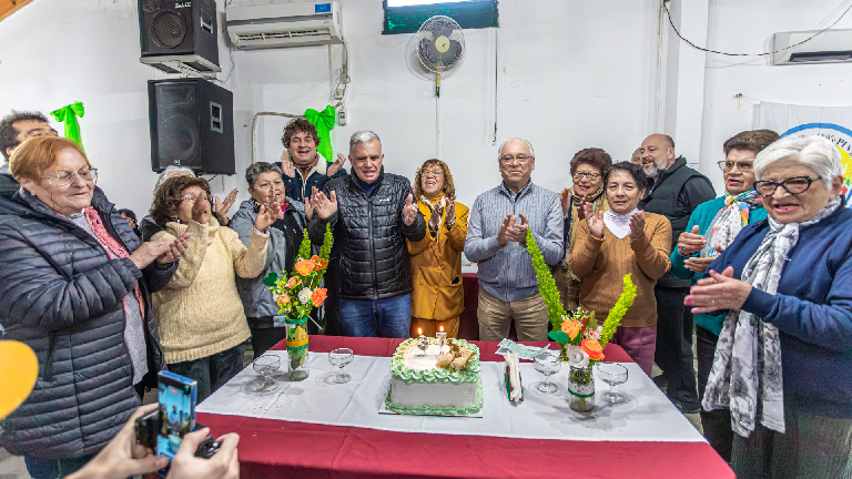 Balor compartió con vecinos el aniversario del Centro de Jubilados Esperanza