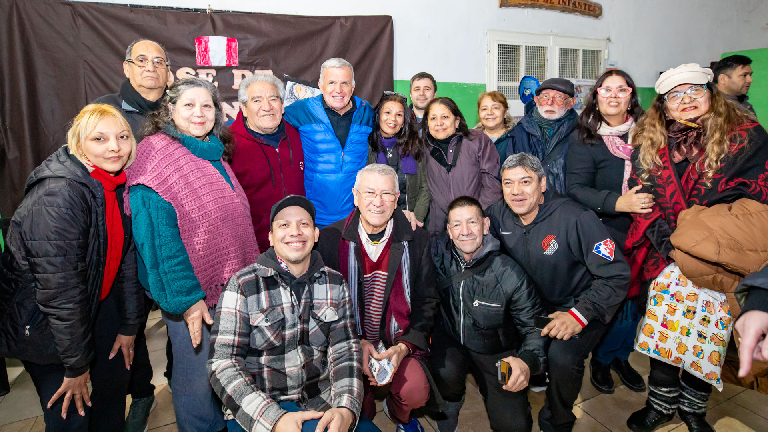Berazategui: El Intendente compartió la tarde con la comunidad del barrio La Primavera