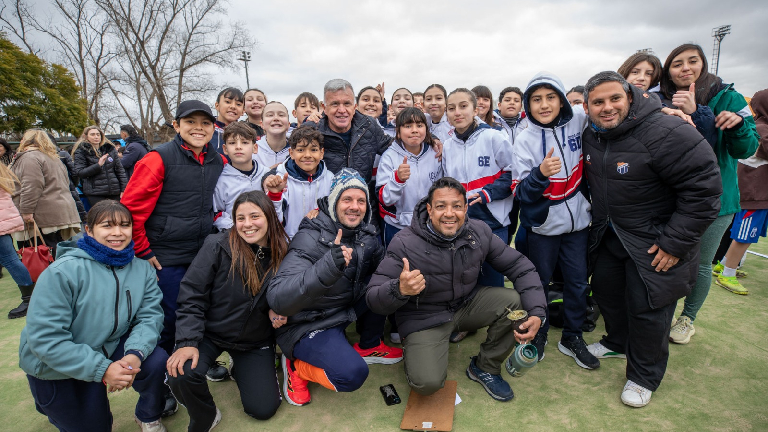 Carlos Balor acompañó a estudiantes en las finales de los JEBOS