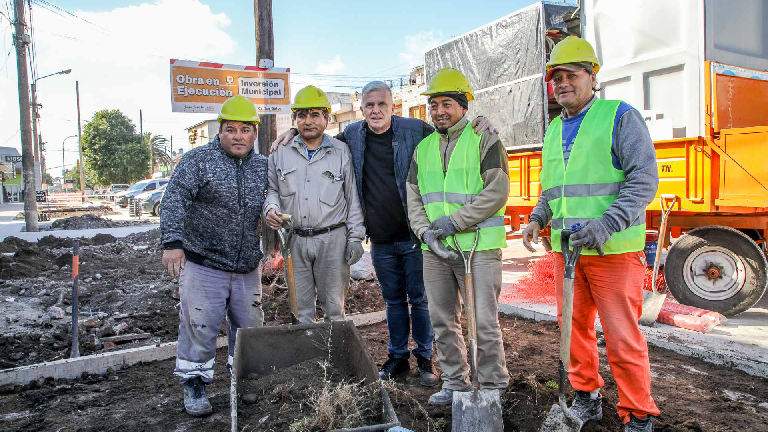 Carlos Balor recorrió la obra municipal que transformará Villa España