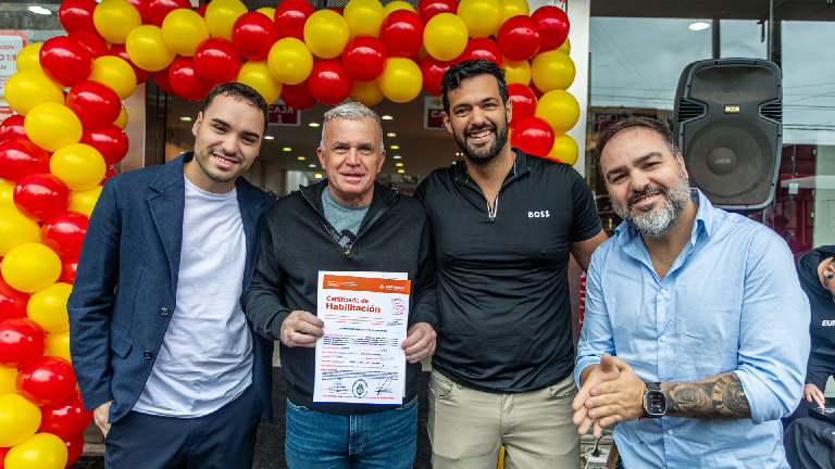 Supermercados El Colosal abrió una nueva sucursal en Berazategui