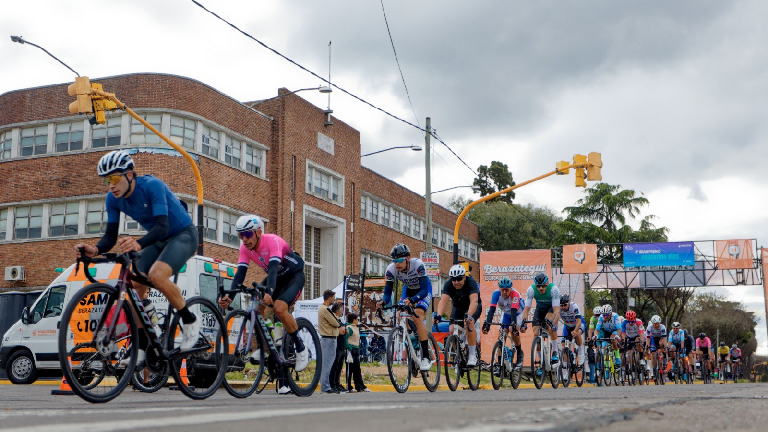 Berazategui se prepara para el Gran Premio Argentino Ríos de Ciclismo