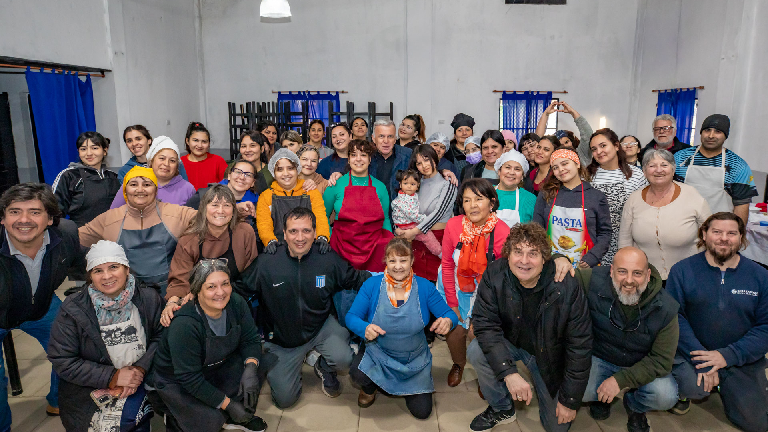 Carlos Balor: “Acompañar la formación de nuestros vecinos es construir una ciudad con más oportunidades para todos”