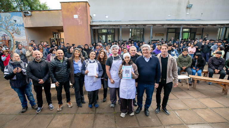 La Escuela Agraria N° 1 recibió la habilitación para vender sus productos alimenticios en toda la Provincia