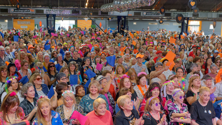 Más de 3 mil personas disfrutaron de la 36° Fiesta del Jubilado y la Jubilada en Berazategui