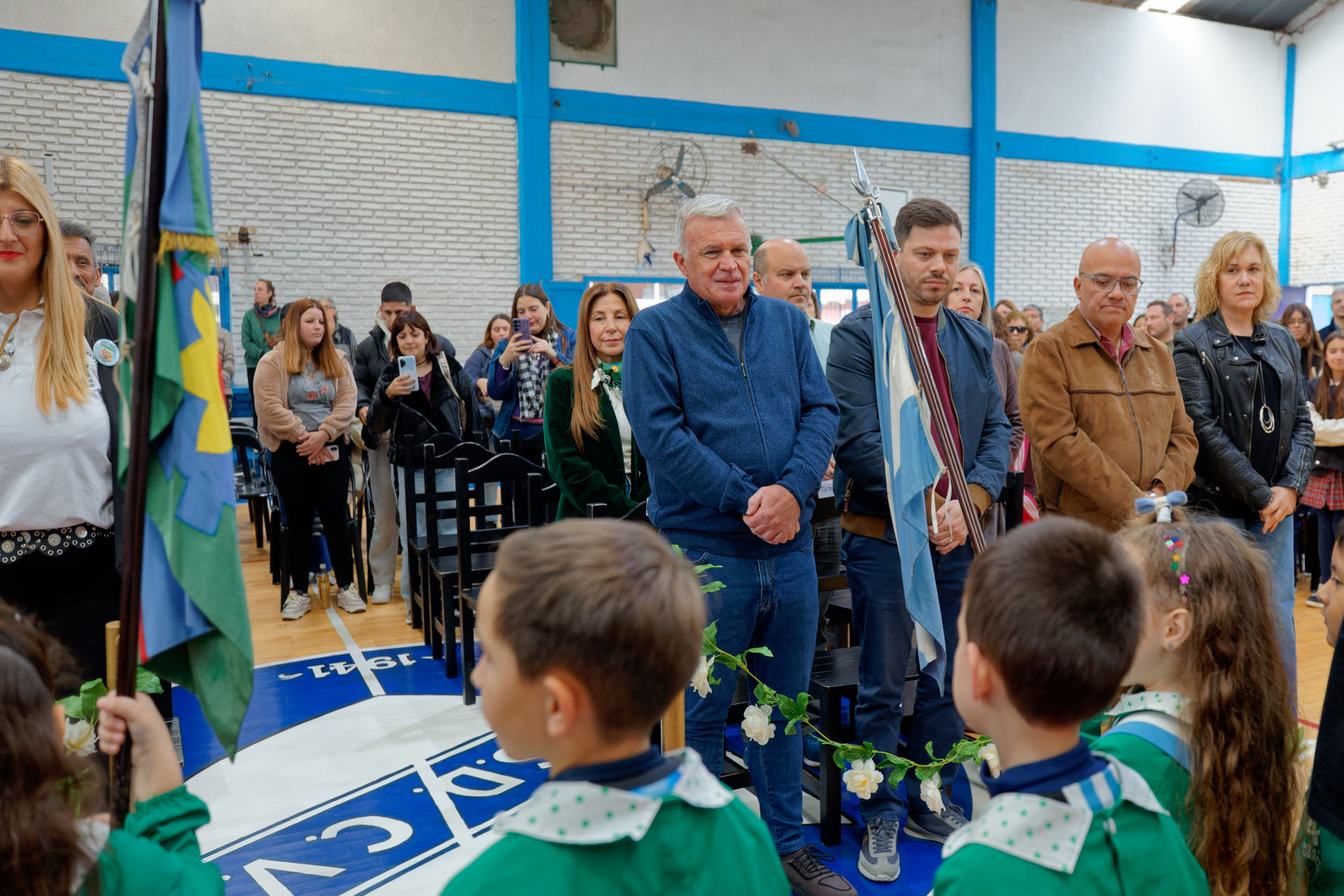 Carlos Balor acompañó la celebración por los 40 años del Jardín de Infantes Caritas Alegres