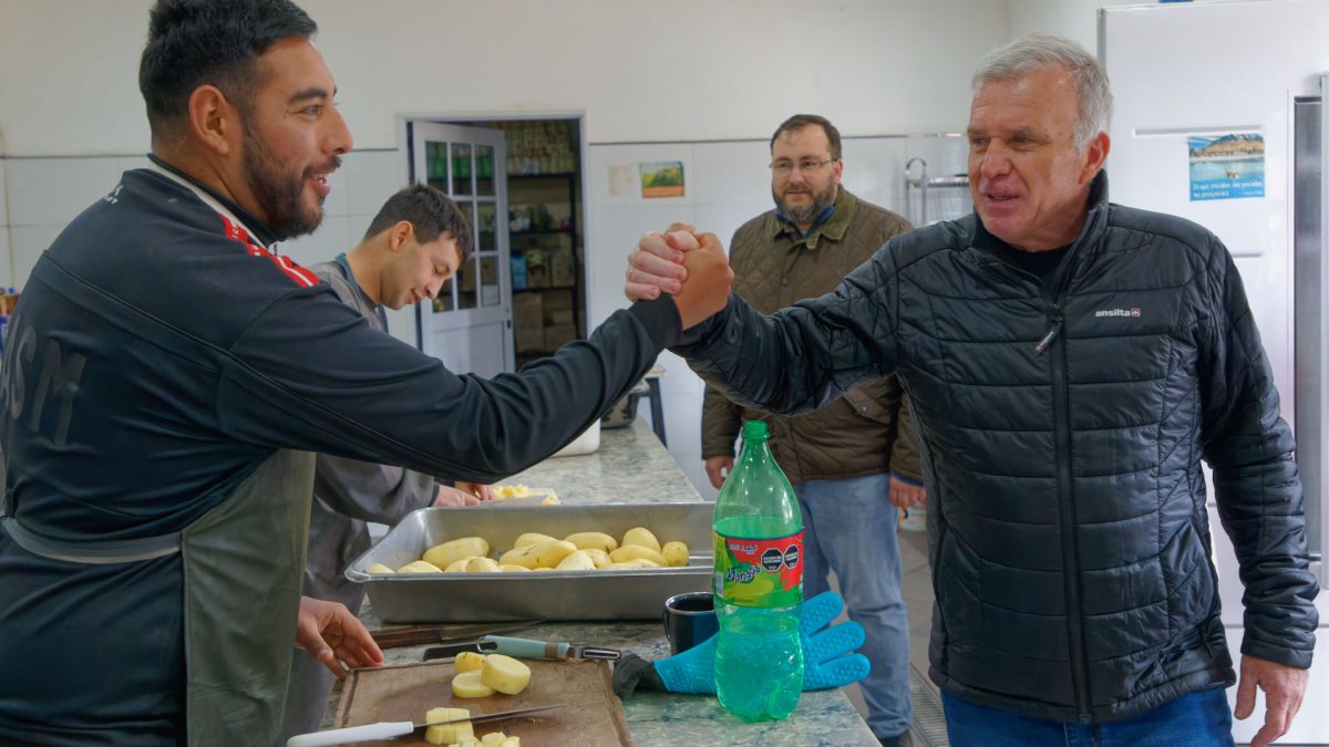 Carlos Balor visitó la Fundación Reto a la Vida