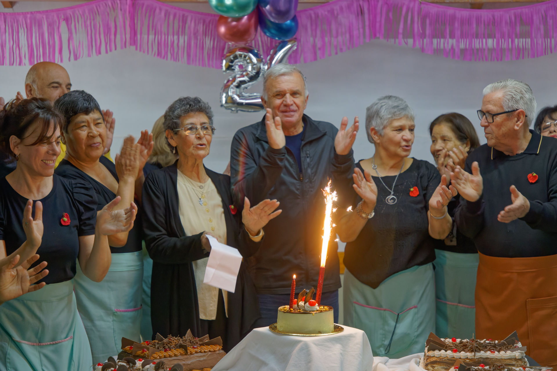 El Centro de Jubilados Las Manzanas celebró su 24° aniversario 